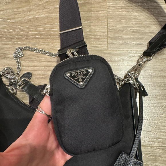 Prada Re-edition Bag - Picture 5 of 16